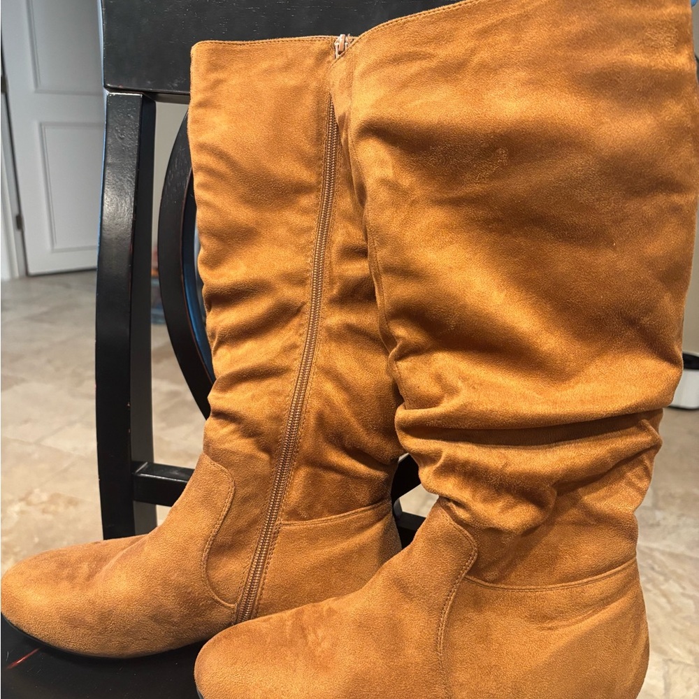 Tan Suede Women's Boots